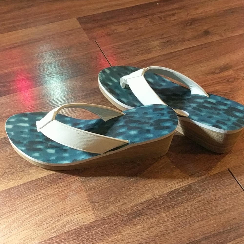Fancy foam flip flops
